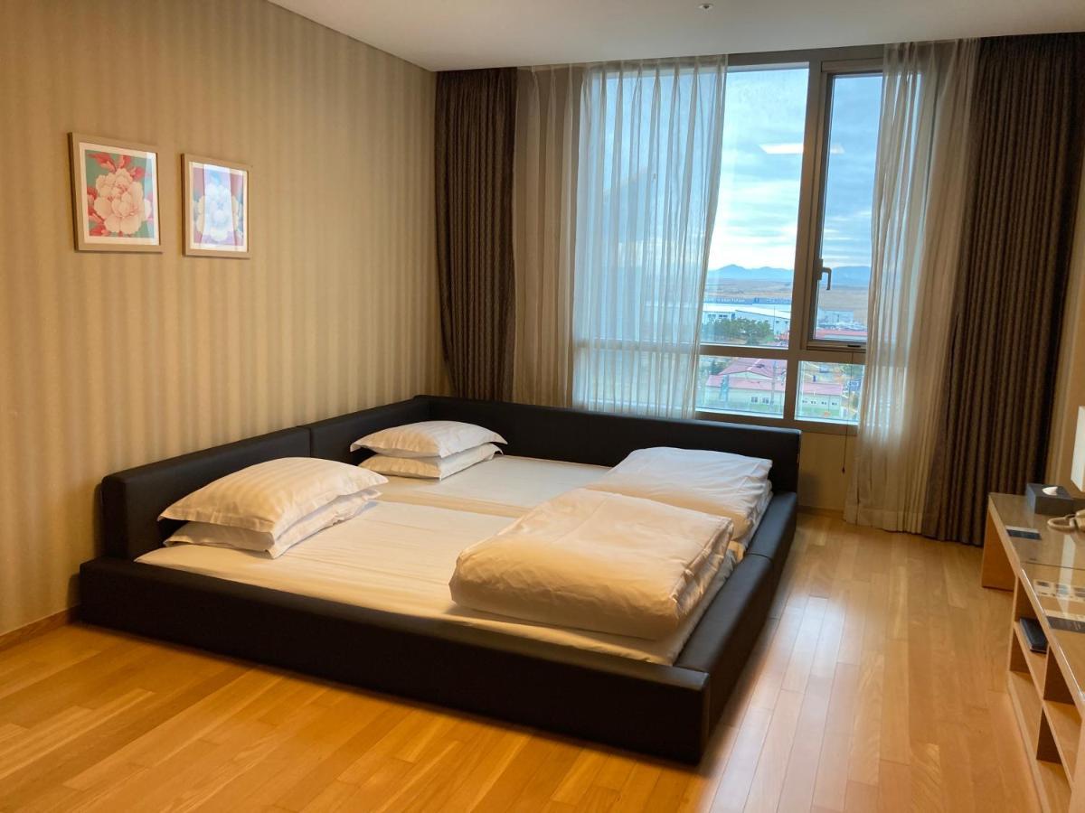 Western Hotel 4*