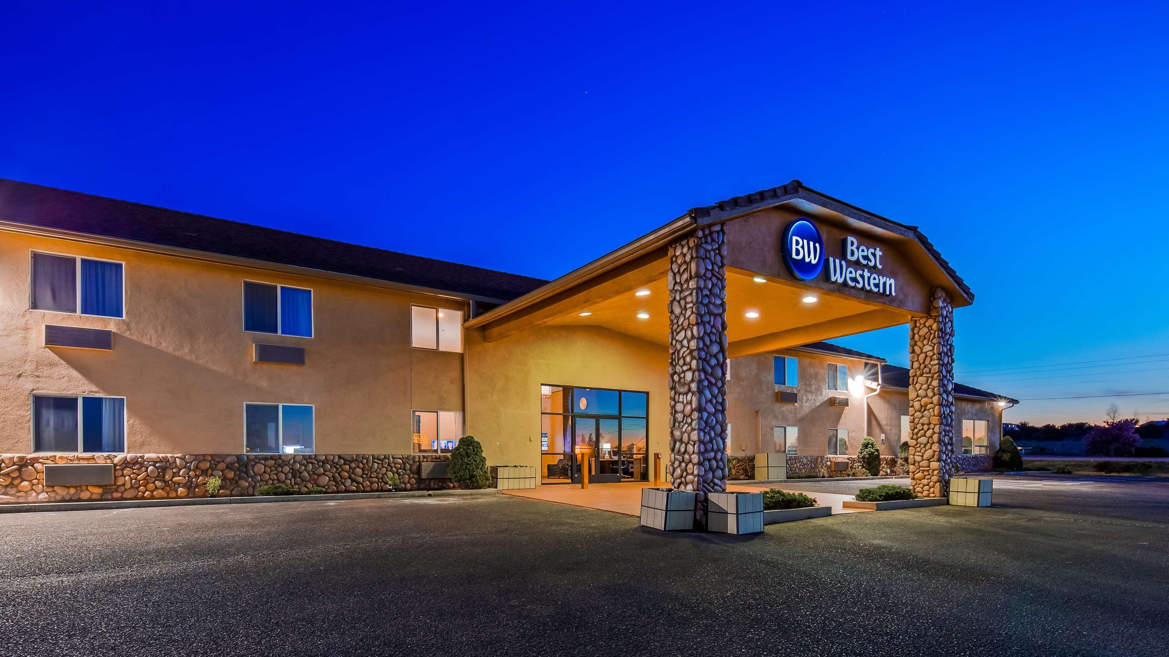 Western Hotel 4*
